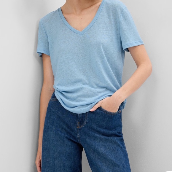 NIP/NWT GAP Linen Blend T-Shirt V-Neck Unisex - Picture 1 of 2